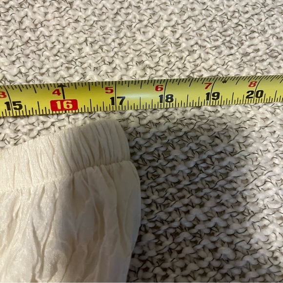 Periphery 2 Piece Cream Short Sleeve Lace Elastic Waist Crinkle Pant Suit Sz M - Picture 5 of 11